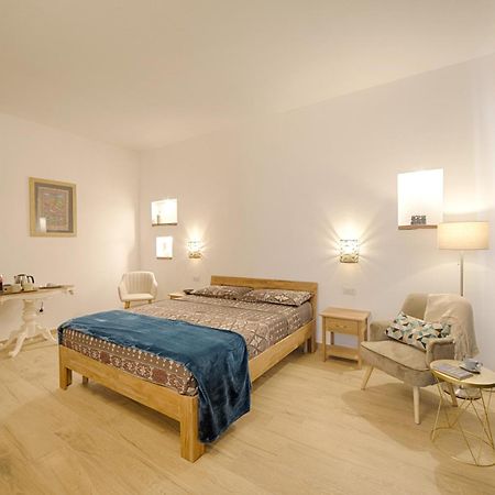Cozy Guest House Downtown Olbia Exterior foto