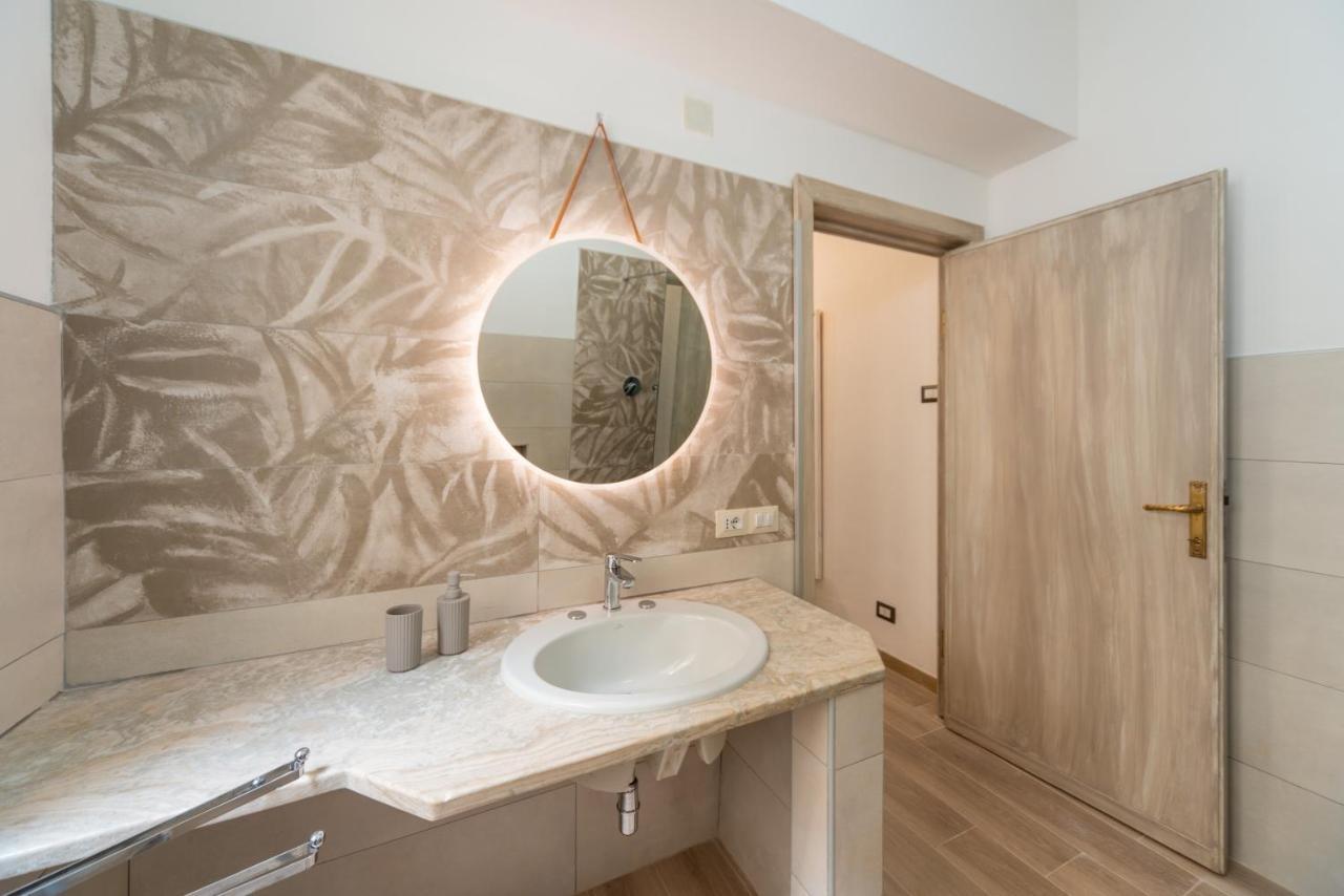 Cozy Guest House Downtown Olbia Exterior foto