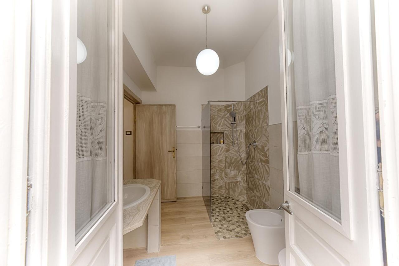 Cozy Guest House Downtown Olbia Exterior foto