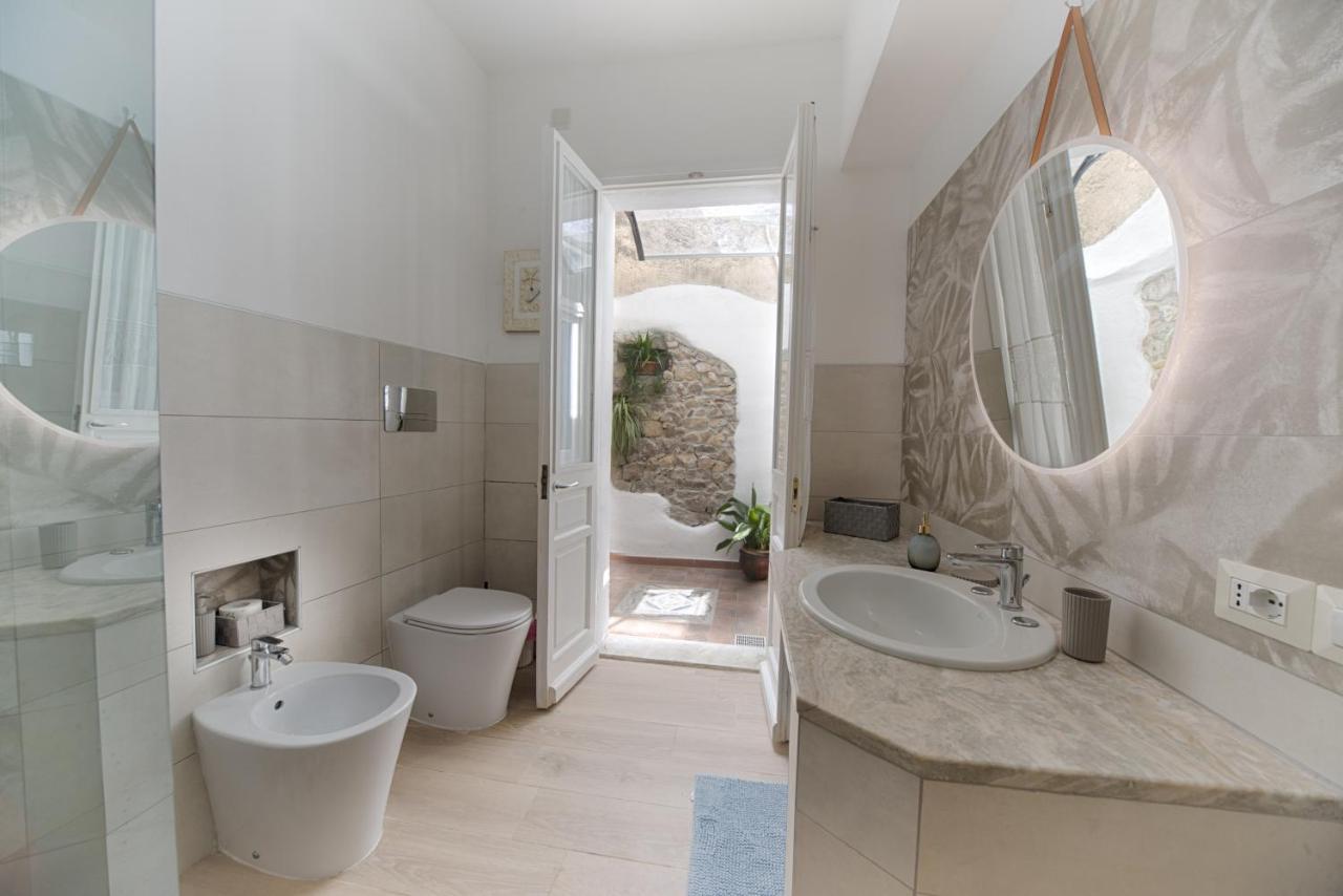 Cozy Guest House Downtown Olbia Exterior foto