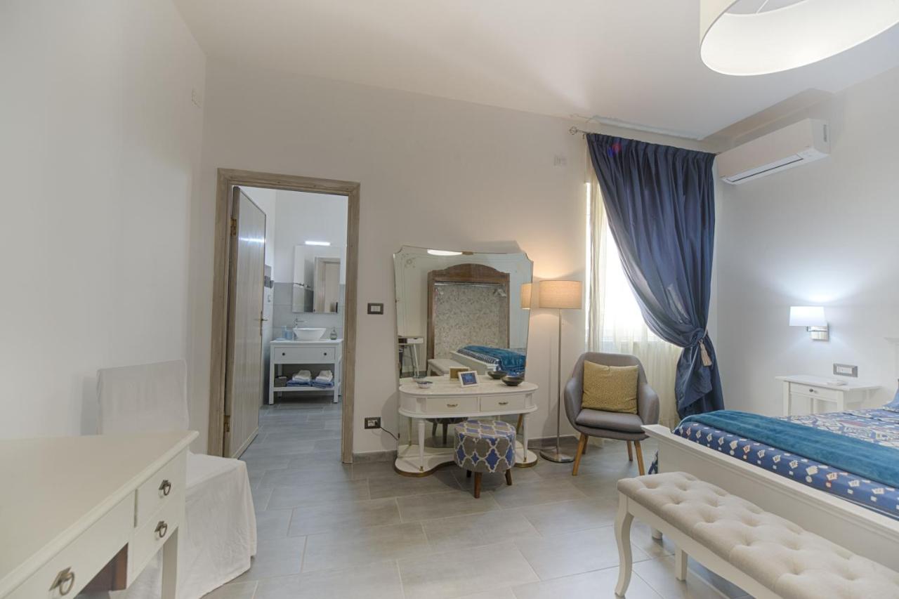 Cozy Guest House Downtown Olbia Exterior foto