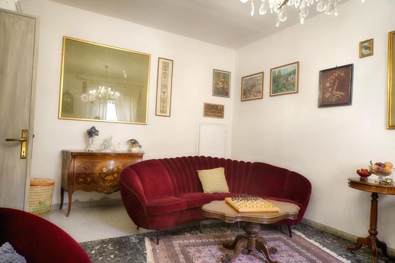Cozy Guest House Downtown Olbia Exterior foto