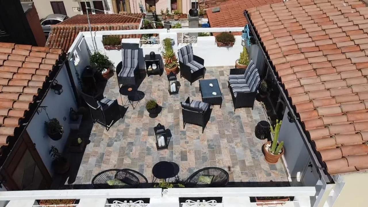 Cozy Guest House Downtown Olbia Exterior foto
