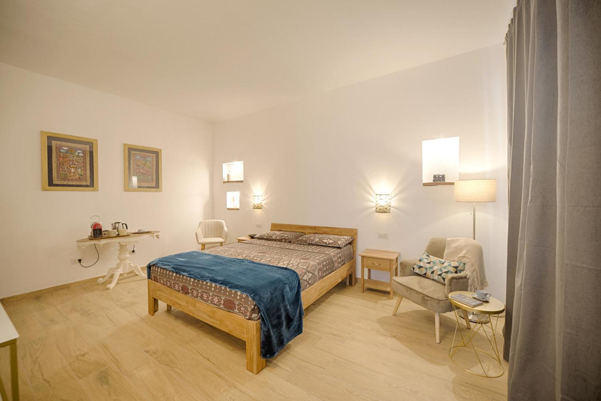 Cozy Guest House Downtown Olbia Exterior foto